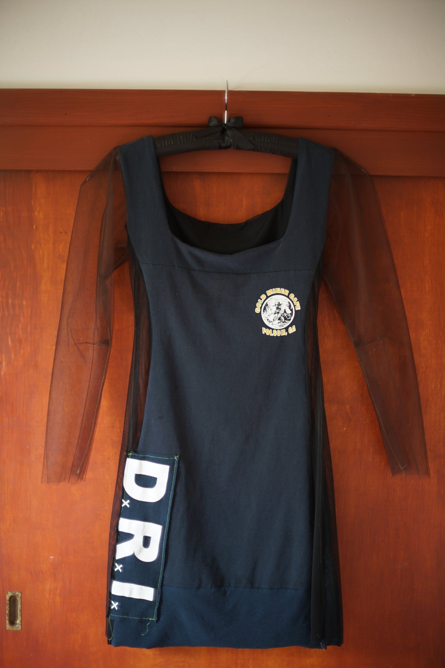 Folsom Gold Rotton Imbeciles dress (1/1)